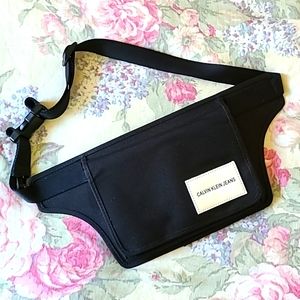 calvin klein jeans • belt bag fanny pack